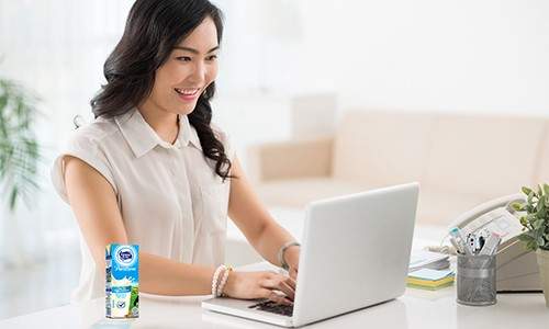 Cegah Osteoporosis dengan 6 Kandungan dalam Susu untuk Tulang